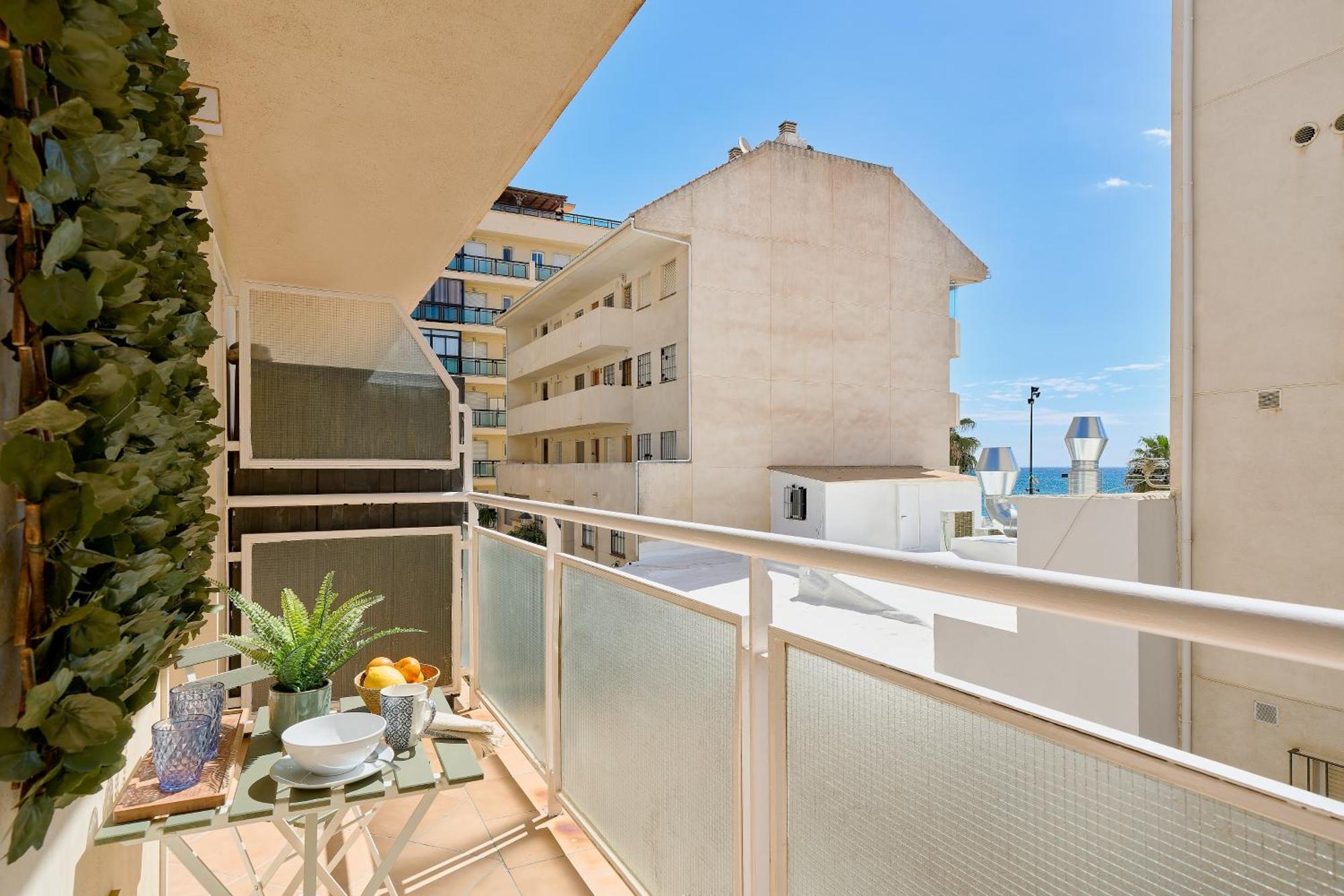 Fuengirola Beach Apartment By Stay Belonio Esterno foto
