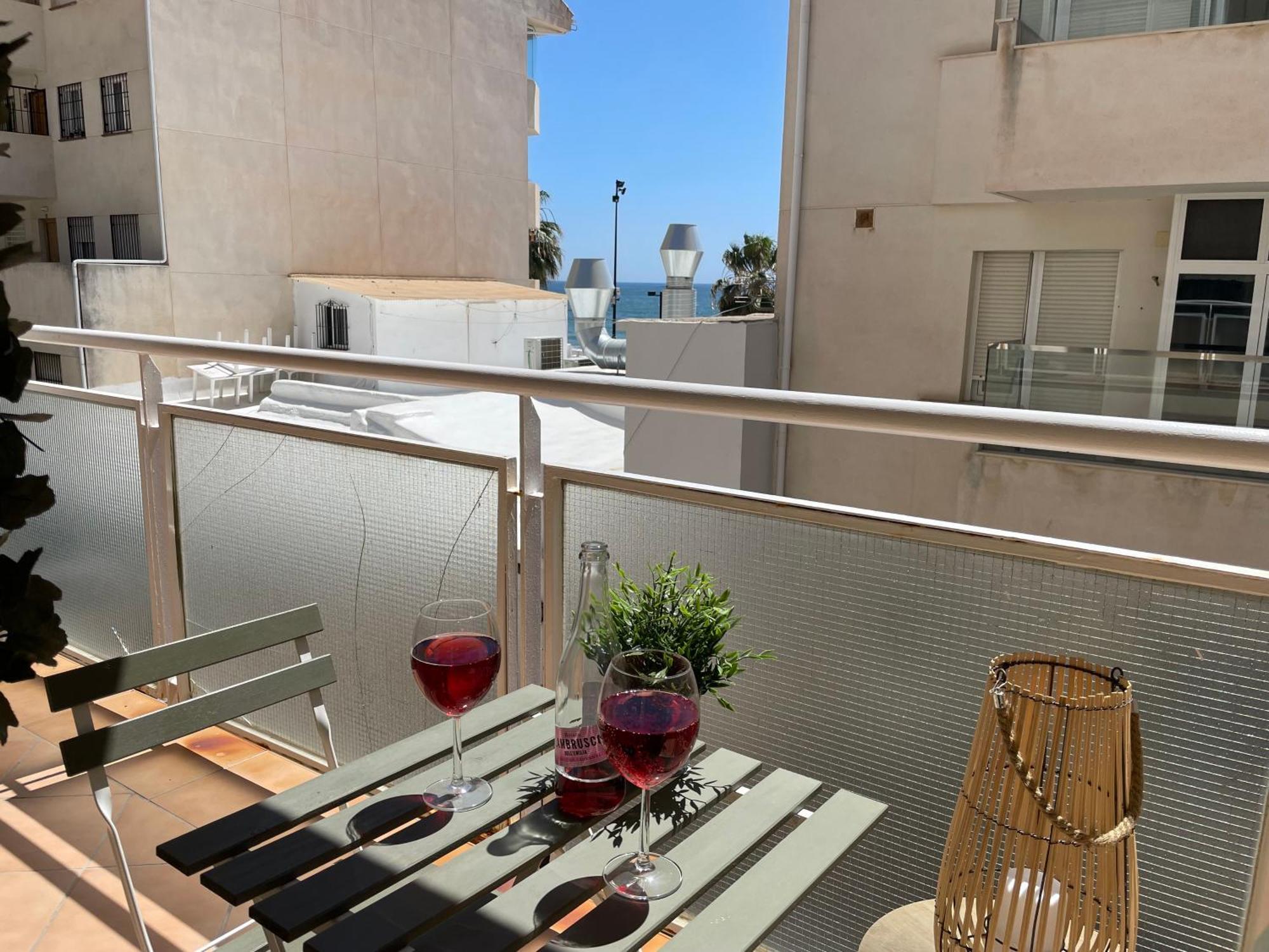 Fuengirola Beach Apartment By Stay Belonio Esterno foto